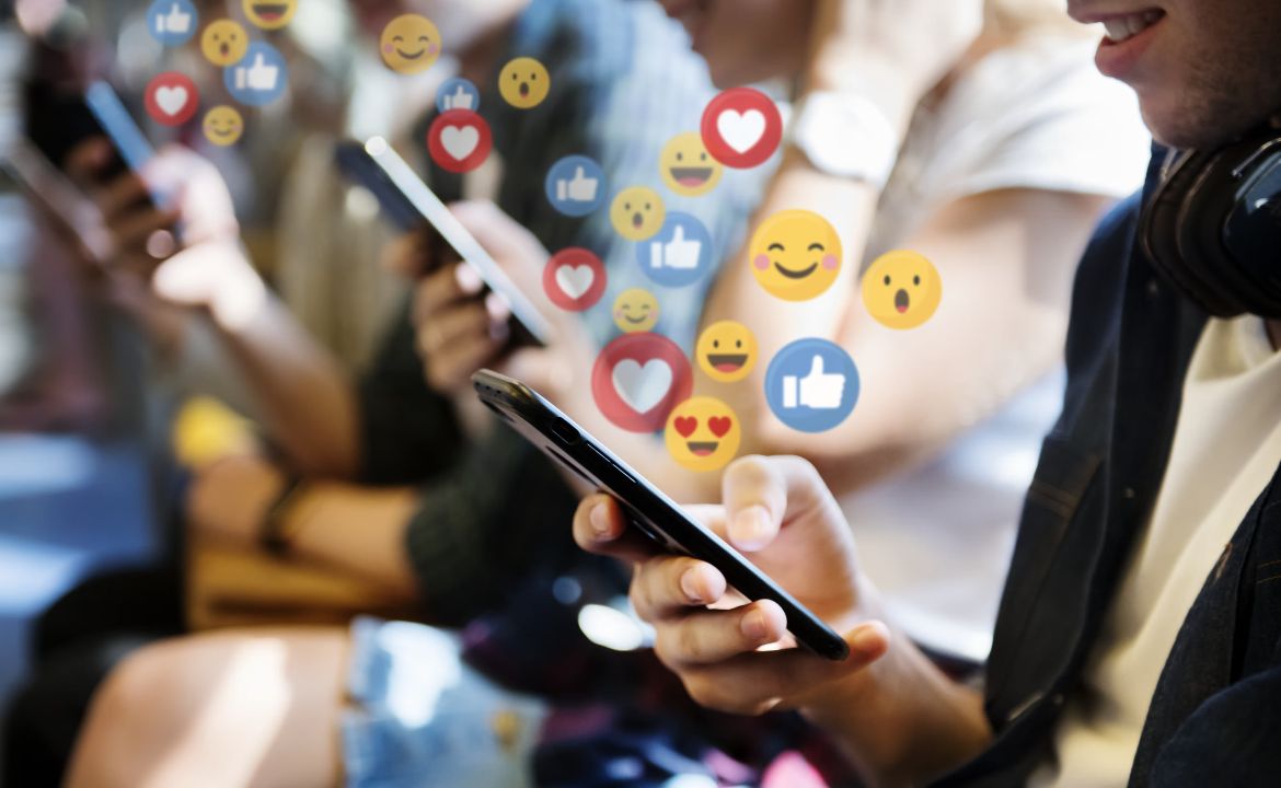 Avstarnews Contact Info: Easy Ways to Connect