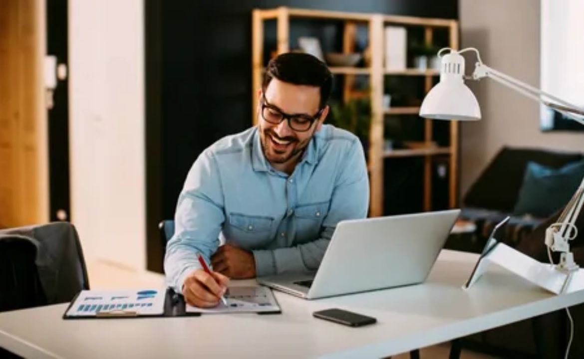 Consultant Wiufamcta Jivbcqu: Success Starts with You