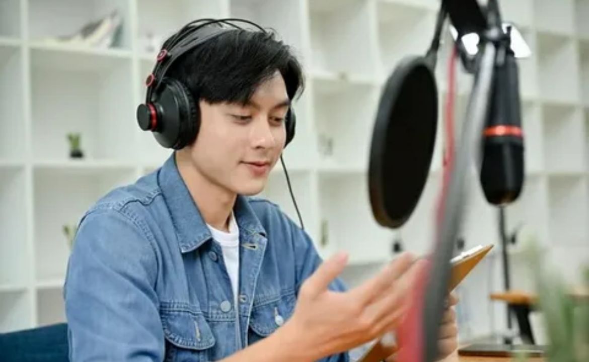 Writing on the Interworldradio Blog: Tips for Creators