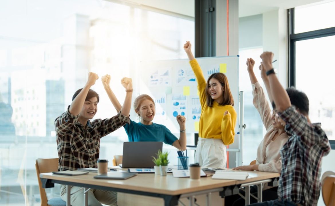 How to Recognize and Celebrate Achievements at Work